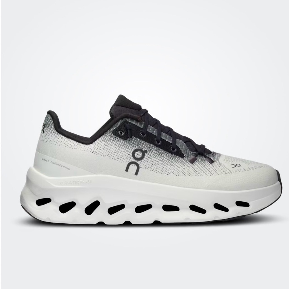 On Running OC Cloudtilt black ivory Women's 8.5 Sneakers NEW